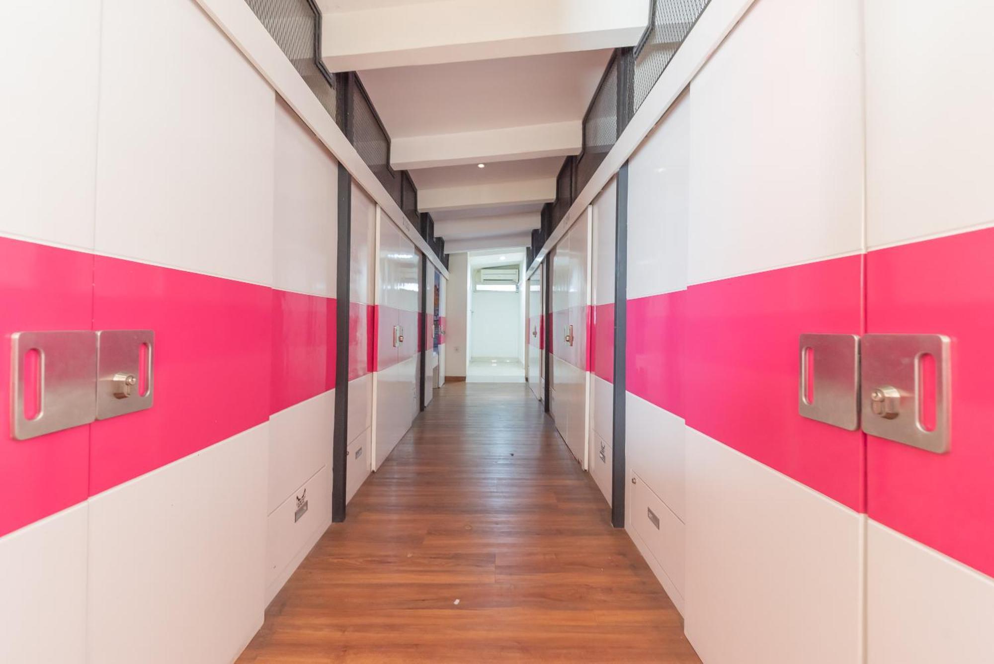 Reddoorz Hostel At Kiara Cozy Kircon バンドゥン エクステリア 写真